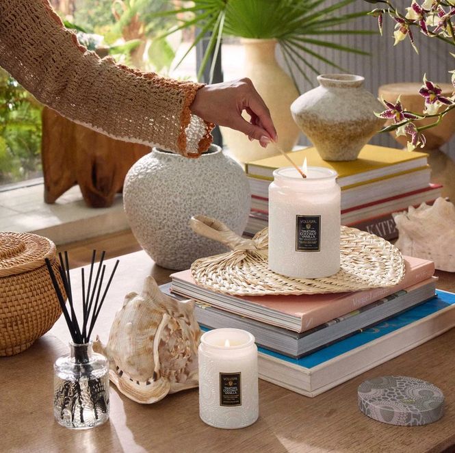 Hovedbilde Voluspa Large Jar Candle Tahitian Coconut Vanilla