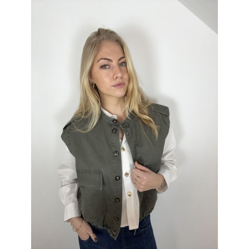 Carrie vest