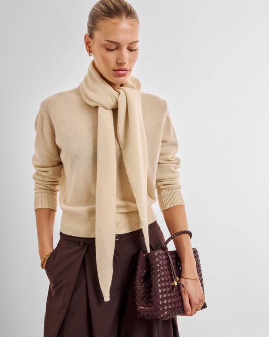 Hovedbilde NOVA HAND WOVEN TOP HANDLE BAG CHERRY