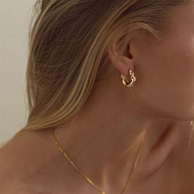 Hovedbilde Julie Twisted Coral Hoop Earring Gold