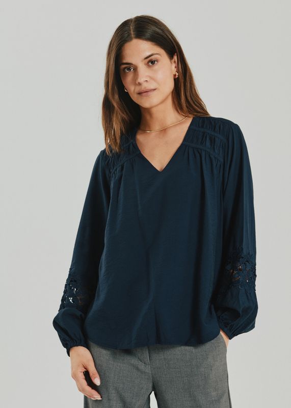 FQMAGDA-BLOUSE